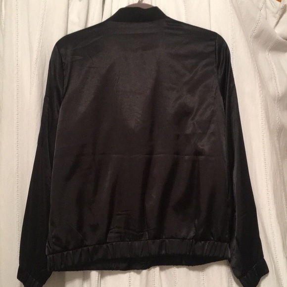 🆕 Just Fab Black Satin Jacket - Picture 2 of 4